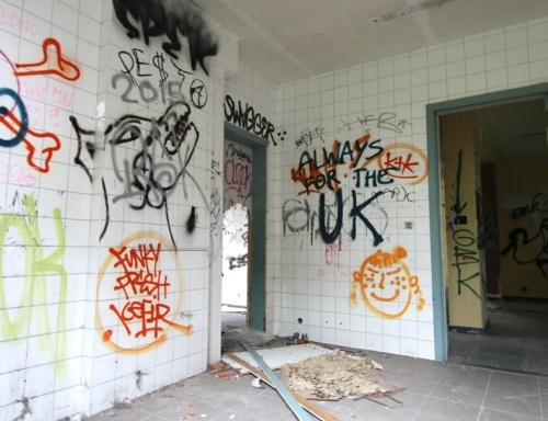 Procédure contre les squatteurs à Tours