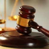 Exécution d'une décision de justice à Tours